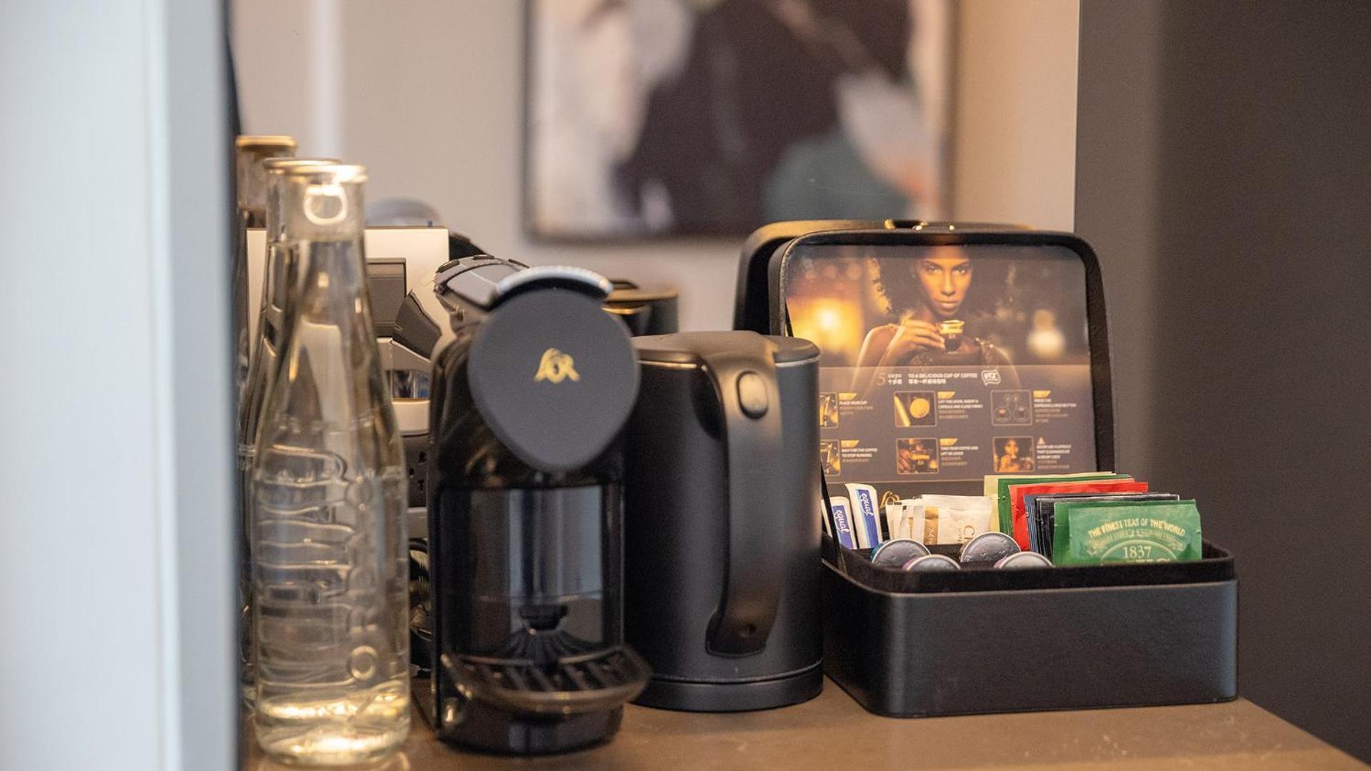 Chatrium Grand Bangkok Buitenkant foto A Nespresso coffee machine